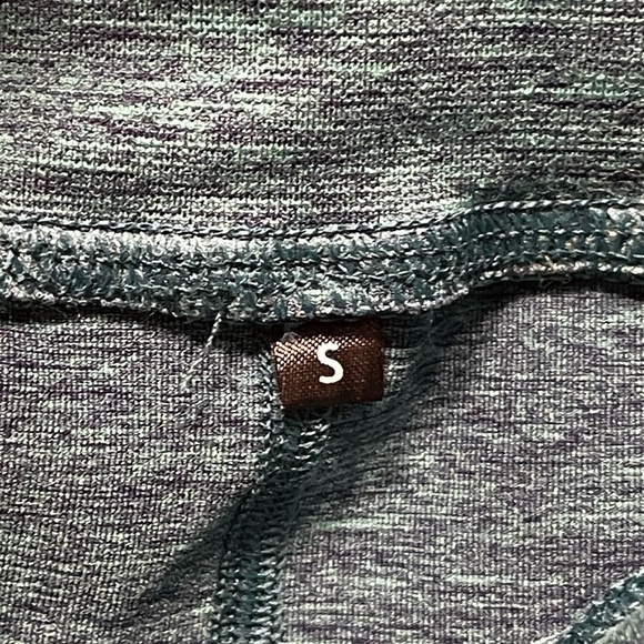 Alphalete Leggings - Picture 3 of 4